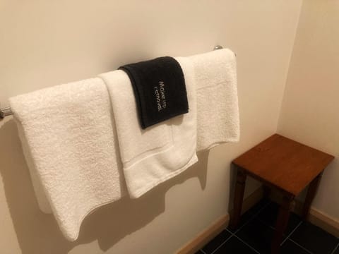 Bathroom, towels