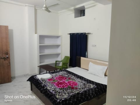 pihu paying guest house Bed and Breakfast in Varanasi