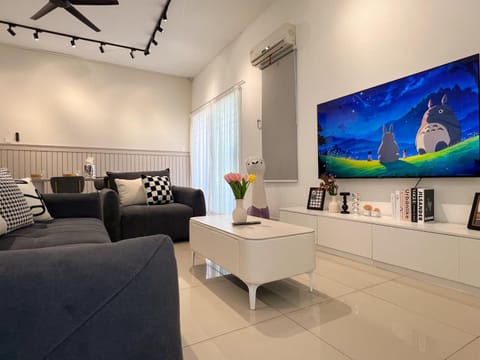 TV and multimedia, Living room, Seating area