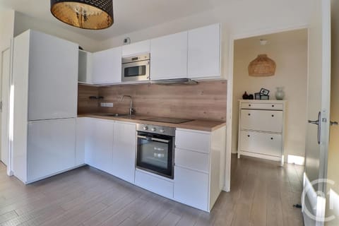 Appartement 25 m2 proche des transports Apartment in Île-de-France