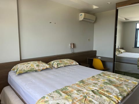 Bed, Photo of the whole room, Bedroom, air conditioner