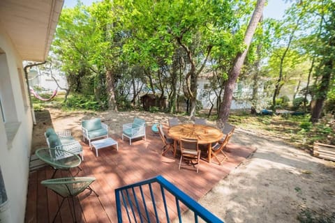 Patio, Garden, Living room, Garden view