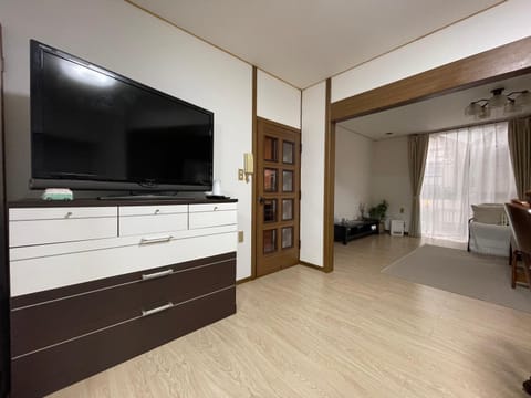 TV and multimedia, Dining area