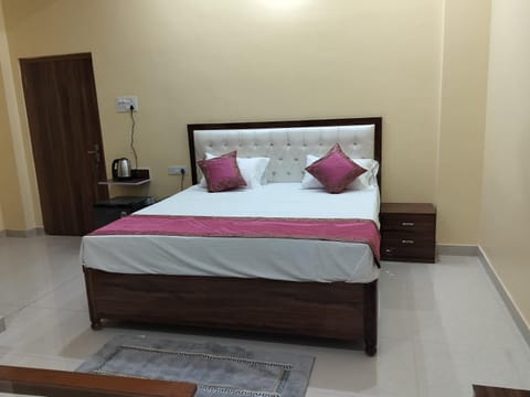 Orange Villa Bed and Breakfast in Varanasi