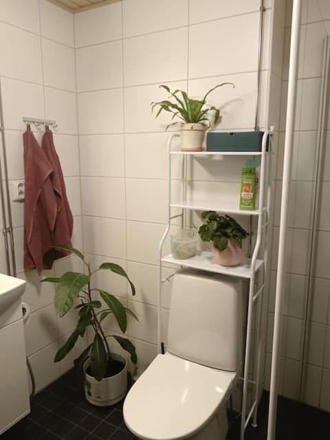 King's Oak Jungle Apartment in Helsinki