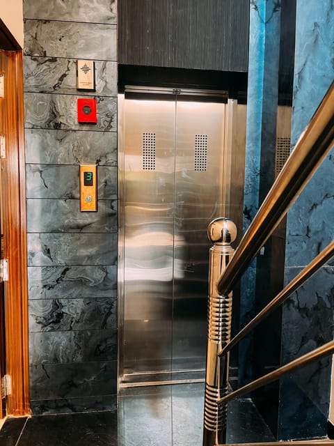 elevator