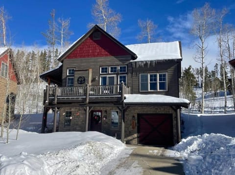 Property building, Day, Winter