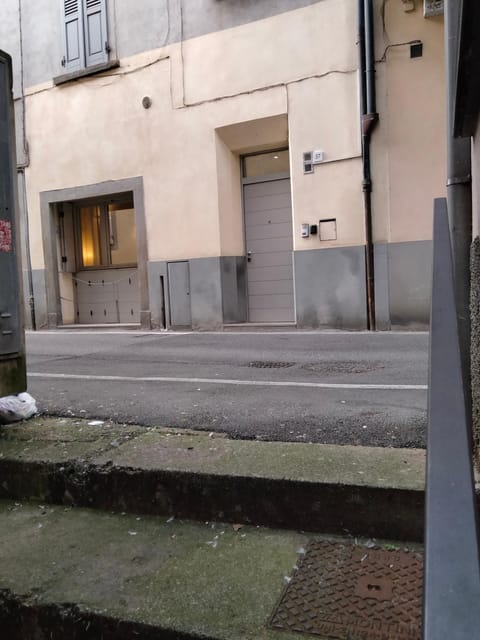 Property building, Facade/entrance, Neighbourhood, Street view