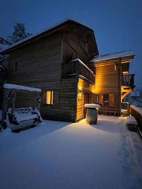 Chalet de Prestige Chalet in Saint-Étienne-de-Tinée