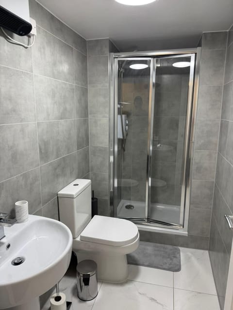 2bed Central Gloucester- contractors welcome Appartement in Gloucester