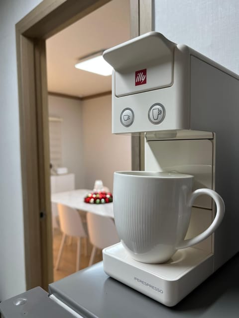 Coffee/tea facilities, Kitchen or kitchenette, minibar, toaster