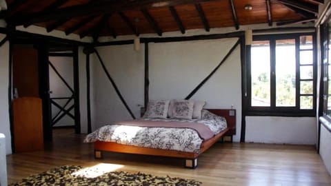 Farmhouse Loft Suite w dinner and breakfast House in Cotopaxi, Ecuador