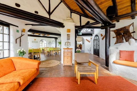 Panoramic Mountain View Suite w Dinner & Breakfast House in Cotopaxi, Ecuador