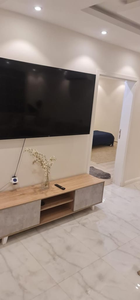 شقة دور كامل Apartment in Medina