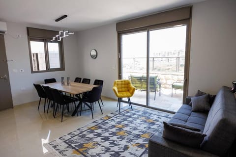 שקט בבית שמש - דירת נופש Apartment in Jerusalem District