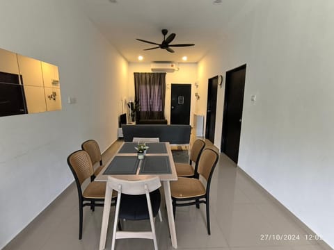 a&h homestay House in Perak Tengah District