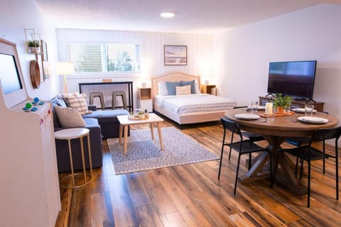 Harrison Lake Retreat, Studio Suite Maison in Harrison Hot Springs