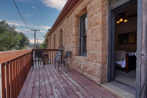 Property building, Balcony/Terrace