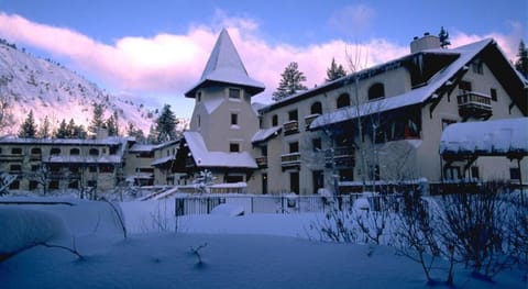 GetAways at Olympic Village Inn Appartement-Hotel in Palisades Tahoe (Olympic Valley)