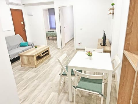 Apartamento Reformado 3 habitaciones AC Apartment in Alicante