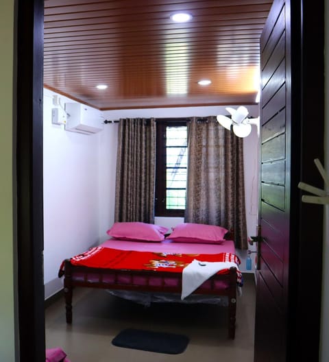 Bedroom, air conditioner