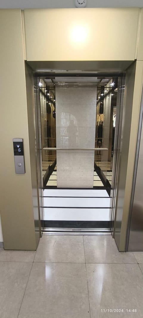 elevator