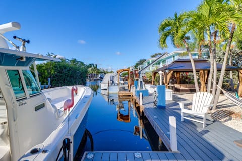 Canal-Front Apt with Screened Balcony in Key Largo! Apartment in Key Largo