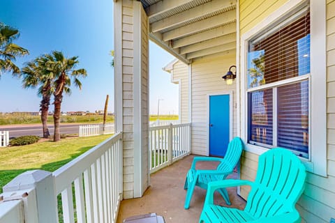 Beach Club 172 Apartment in North Padre Island