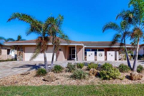 Breezes and Bliss on the Canal House in Punta Gorda