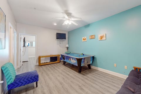 Coconut Grove 202 Apartment in North Myrtle Beach