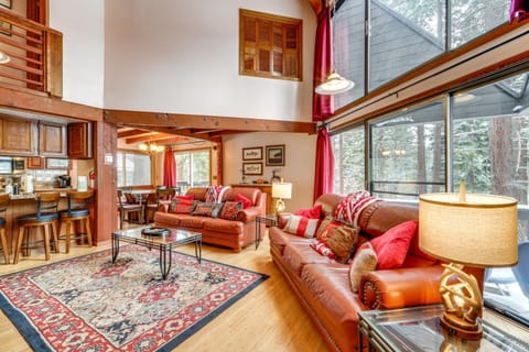 1 Mi to Slopes Northstar Ski Getaway with Deck House in Northstar Drive