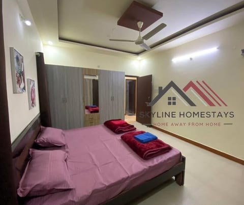 Luxurious 3BHK Penthouse in Sheikhpet by Skyline Homestays Apartment in Hyderabad