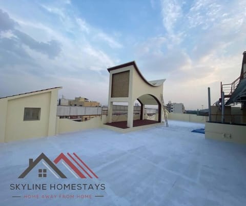 Luxurious 3BHK Penthouse in Sheikhpet by Skyline Homestays Apartment in Hyderabad