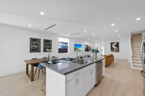 Up to 12 guest Modern Villa near Wynwood! 27 Villa in Miami