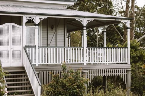 The Little Queenslander - Maleny Circa 1888 House in Maleny