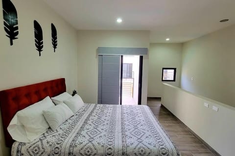 Townhouse Guaycuras Jacuzzi Apartment in La Paz