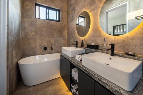 Bathroom, Bath