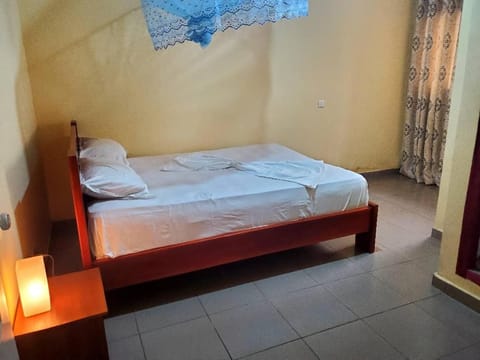 RESIDENCE TCHAMS Chambres et Studios meublés Vacation rental in Yaoundé