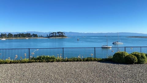 Natural landscape, Mountain view, Sea view