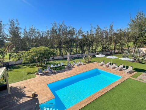 Pool view, Swimming pool, sunbed