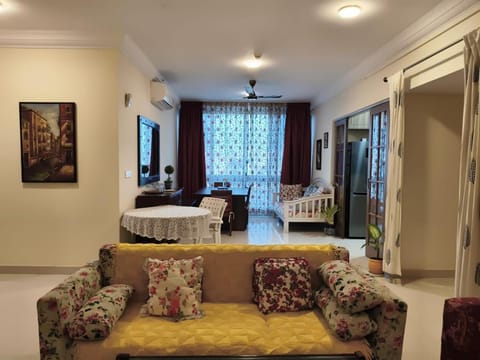 3BHK large Flat for Family, 300 mbps, near metro,Magnificia Apartment in Bengaluru