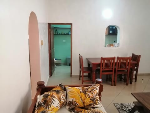 Ashoka apartments Bed and Breakfast in Malindi