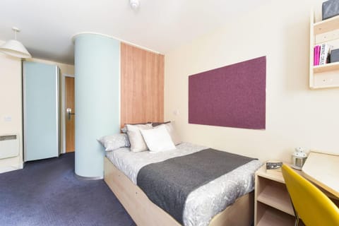 For Student Only Student Roost Gibson Street Apartment in Glasgow