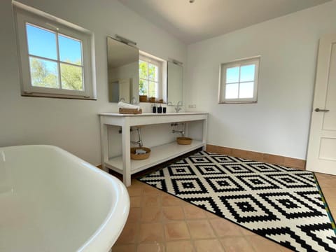 Bathroom, Living room