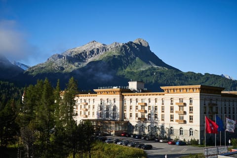 Maloja Palace Residence Engadin-St Moritz CO2-Neutral Apartahotel in Canton of Grisons