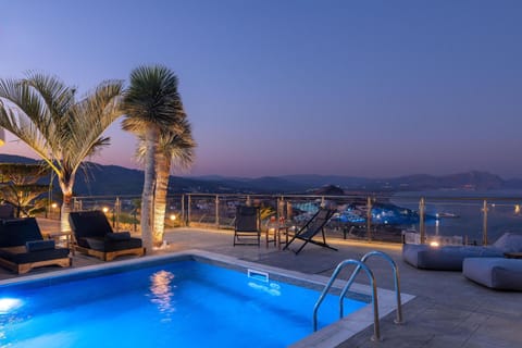 Patio, Natural landscape, View (from property/room), Balcony/Terrace, Mountain view, Pool view, Swimming pool, sunbed