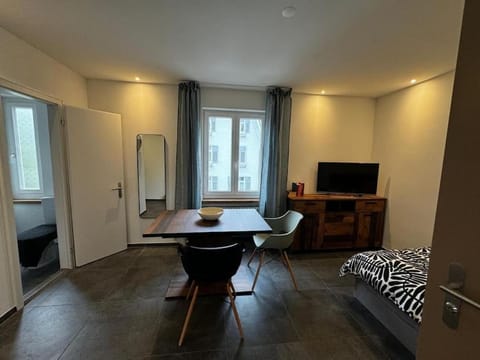 The R Apartment Weinsteig, comfort and serenity Appartement in Schaffhausen