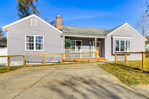 10 Mi to Washington, DC Modern Riverdale Park Gem Casa in Riverdale Park