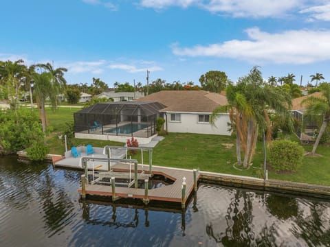 4 BR Coastal Getaway with Pool! House in Cape Coral