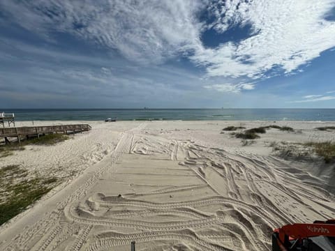 Breezy Shores East 7 Bedroom House in Alabama